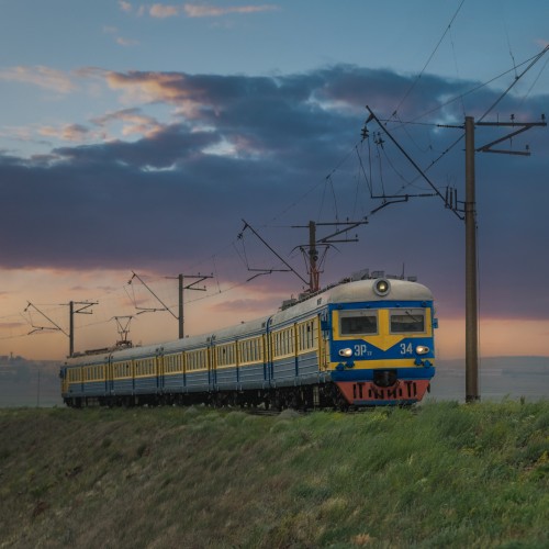 казахстан степногорск эр22 электропоезд электричка закат лето