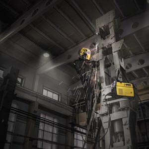 рекламный фотограф сергей крылов сварщик сварка кедр сварочное оборудование
