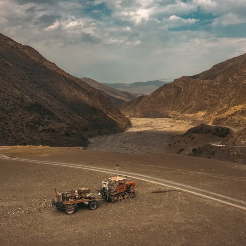 дагестан пейзажный фотограф сергей крылов аул миджах горы трактор  dji дрон